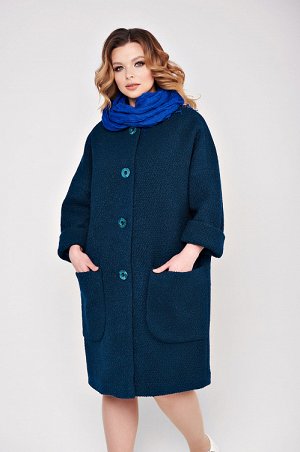 Пальто Шикарное пальто  из ткани "букле" с уникальным составом: 60% ангора, 35% п/э, 5% эластан. Пальто свободного силуэта, на подкладе, без воротника, со спущенным плечом и большими накладными карман