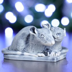 Сувенир "Крысы - влюбленная парочка"