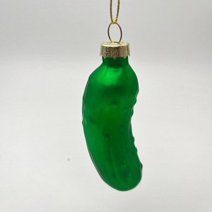 Российские производители без бренда Игрушка на ёлку из стекла Огурчик (стекло) 10 см