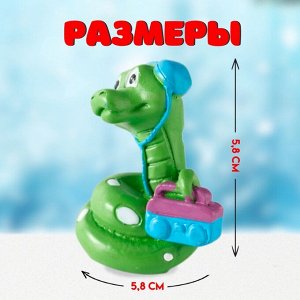 Фигурка полистоун «Змей в наушниках с магнитофоном», 5.8x5.8 см