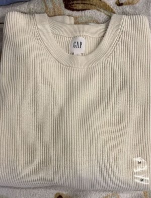 Свитер мужской GAP — хороший подарок