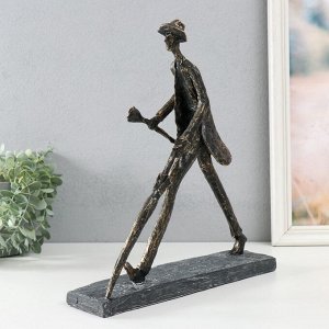 Фигурка полистоун «Человек с зонтом. На свидание» под металл, 31.7x12x34.4 см