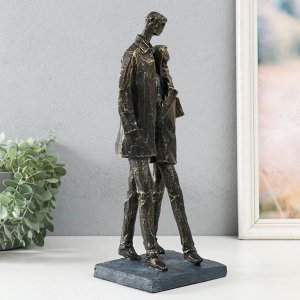 Фигурка полистоун «Молодая пара», под металл, 13.4x11.8x34 см