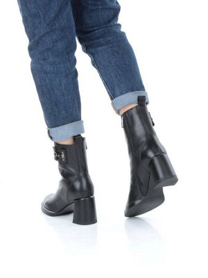 04-M3-L810 BLACK Ботинки зимние женские (натуральная кожа, натуральный мех)