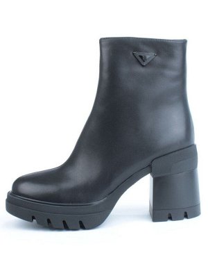 04-M3153-3570-42M-11 BLACK Ботинки зимние женские (натуральная кожа, натуральный мех)