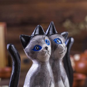 Сувенир «Кошки с темными лапками», 4x13x13 см, дерево