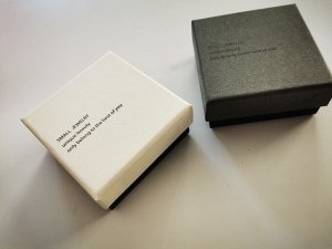 Подарочная коробочка для ювелирных украшений