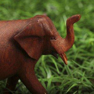 Сувенир "Большой слон" коричневый