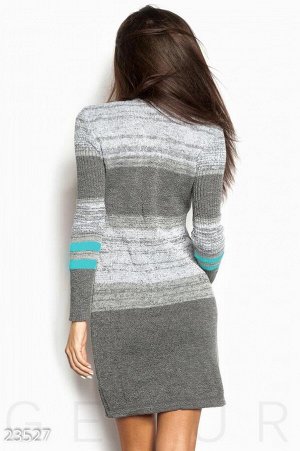 Теплое платье-свитер
