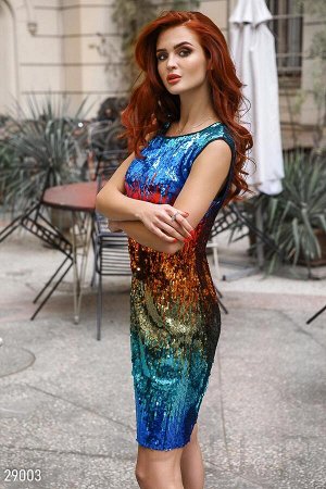 Платье с цветными пайетками