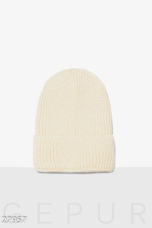 Теплая зимняя шапка