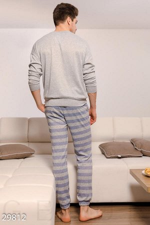 Мужская пижама в полоску