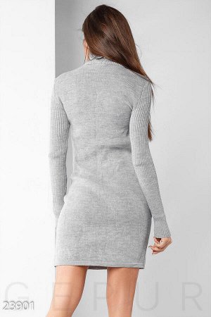 Платье-свитер с орнаментом