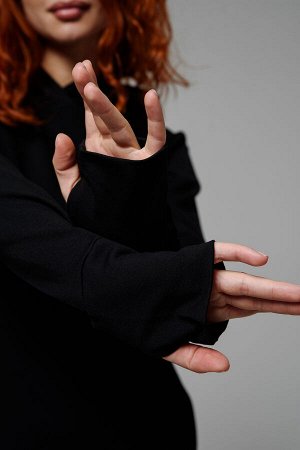 8520 Платье с капюшоном