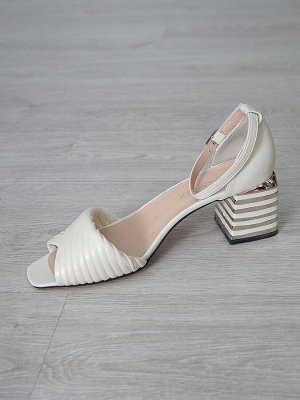 Босоножки женские LIANREZA 0652 597-0151 (8) от 1 шт.