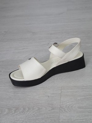 Босоножки женские LIANREZA 06153 078-408 (8) от 1 шт.