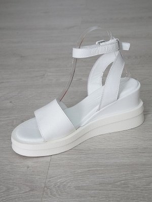 Босоножки женские LIANREZA 06165 9812-3 (8) от 1 шт.