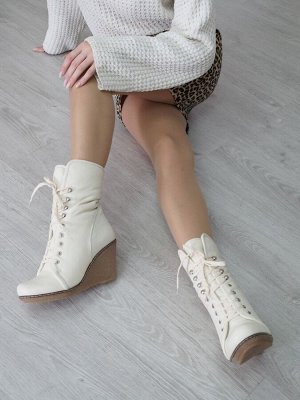 Ботинки женские зимние SS 22-428 CREME от 1 шт.