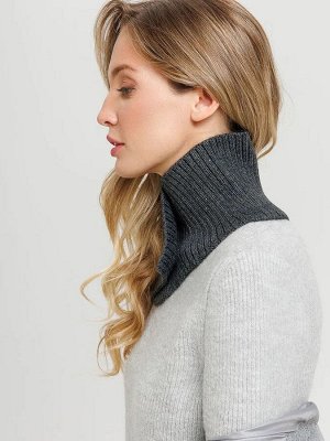 Воротник Вязаный женский снуд-воротник Джори от бренда Сиберика занимает особое место среди осенних и зимних аксессуаров. Мягкий и теплый шарф выполнен из шерстяной пряжи крупной вязкой в рубчик. Коро