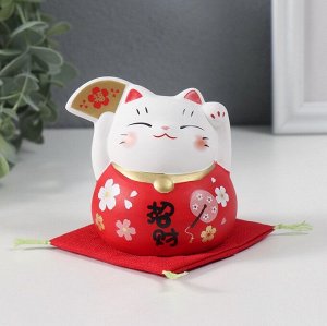 Фигурка керамика «Кот Манэки-нэко с веером», красный, 8x8x8.5 см