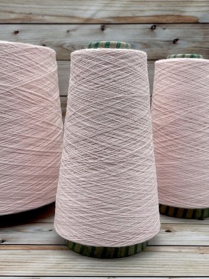 Пряжа для вязания  100 гр,  Merinos 80% меринос  20% полиакрил 1500м/100гр Нежно-розовый