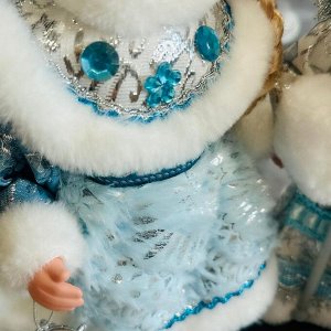 Знак отсутствует Дед Мороз  и Снегурочка (пара в голубом  цвете)