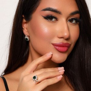 Комплект ювелирной бижутерии коллекция "Дубай" серьги и кольцо 18 р, двойное покрытие позолота и вставка из посеребрения, вставка: фианиты, цвет: прозрачный и зеленый, арт.214.911-18