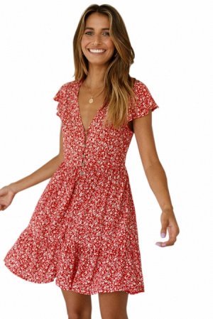 Красное короткое платье А-силуэта с мелким цветочным принтом