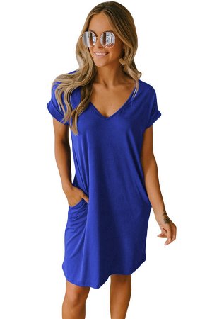 Синее платье-футболка с V-образным вырезом и карманами
