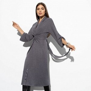 Платье с длинными рукавами