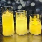 НАбор из  светодиодных свечей разной высоты.