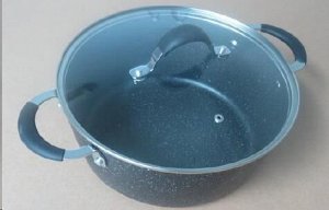 Кастрюля (с крышкой) Nero 5,1 л алюминий антипр.покр. черная Gusto 1 шт / 4шт / SWBL-2611 / 505231