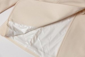 Жакет Классический жакет полуприлегающего силуэта никогда не выходит из моды. Ткань бондинг состоит из двух слоев: верхний слой костюмная ткань, нижний слой-тонкое трикотажное полотно. Такое сочетание