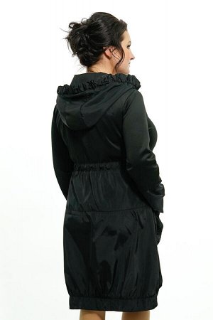 Платье Длина платья: Ниже колена; Материал: Трикотаж, болоньевая ткань; Цвет: Черный Платье - жакет комбинированный с болоньевой тканью черное Платье прямого кроя из мягкого материала на каждый день. 