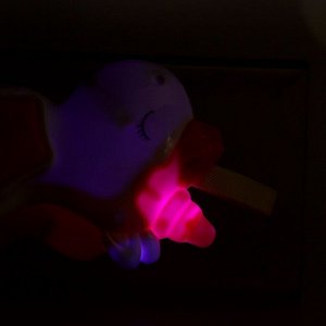 Музыкальная игрушка - подвеска «Любимый единорог», прорезыватель - погремушка, звук, свет, цвет розовый