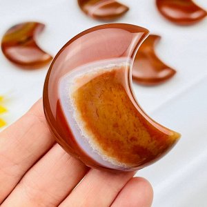 Месяц из Агата