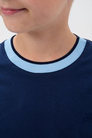 Толстовка Варианты расцветки: темно-синий, голубой
Ткань: футер с лайкрой 2-х нитка, Состав: 95% хлопок 5% лайкра
Лонгслив или ТОЛСТОВКА для мальчика с ВЫШИВКОЙ НА ГРУДИ это идеальный выбор для повсед