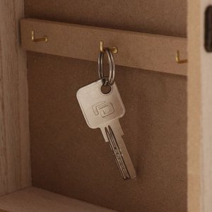 Ключница настенная «Отпечаток листьев. Ключи и сердце», дерево, 6 крючков, зелень, 6.5x20x26.5 см
