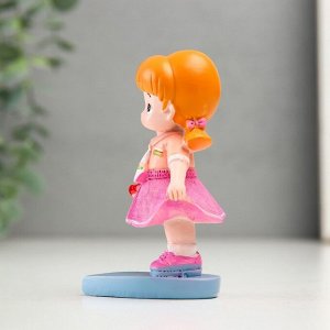 Фигурки набор полистоун «Малыши с сумочками на сердце», 2 шт., 5x4.5x9; 5x4.8x9 см