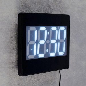 Часы настенные электронные с термометром и будильником. цифры белые. 15.5х23.5 см