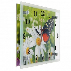 Часы настенные, серия: Цветы, "Бабочка на ромашке", 20х25 см, микс