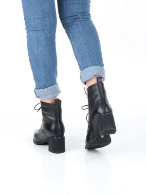 04-M3-2274 BLACK Ботинки зимние женские (натуральная кожа, натуральный мех)