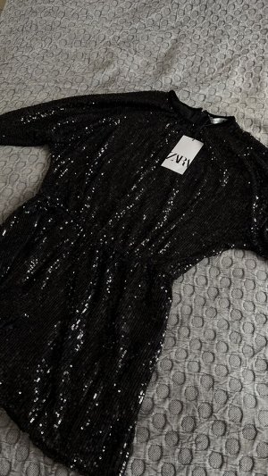 Комбинезон ZARA женский черный в пайетках
