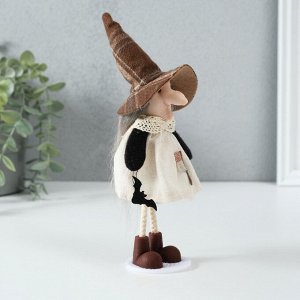 Интерьерная текстильная кукла «Баба Яга в белом сарафане с летучей мышкой», 4.5x7.5x18 см