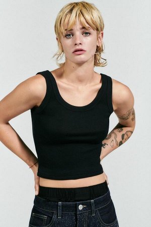 Топ Цвет как на первом фото ФУТБОЛКА С РАБОЧИМ УЗОРОМ И РЕМНЯМИ (T-SHIRT MIT RIB-MUSTER UND TR?GERN) СРЕДНЯЯ ВЕСА – ПРИГЛАЖЕННЫЙ ПОРОГ – КРУГЛЫЙ ВЫРЕЗ – СТАНДАРТНАЯ ДЛИНА – РЕМНИ Футболка с круглым вы