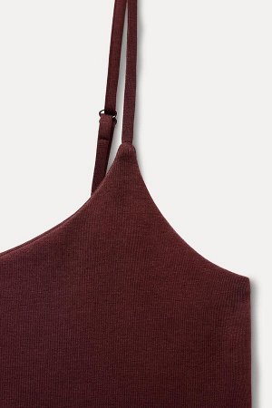 Топ Цвет как на первом фото ПРЯМАЯ ФУТБОЛКА ИЗ ХЛОПКА (TR?GER-T-SHIRT AUS BAUMWOLLE) СРЕДНЯЯ ВЕСА – ПРИМАННАЯ ПОСАДКА – КРУГЛЫЙ ШЕИ – СТАНДАРТНАЯ ДЛИНА – РЕМЕНКИ Футболка с круглым вырезом и узкими ре