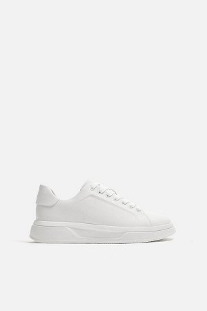 Обувь ЦВЕТ как на первом фото ОДНОЦВЕТНЫЕ КРОССОВКИ С ШИРОКОЙ ПОДОШВОЙ (EINFARBIGER SNEAKER MIT BREITER SOHLE) Однотонные кроссовки. Однотонный верх с рельефными деталями. Широкая подошва. СОСТАВ МАТЕ