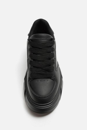 Обувь ЦВЕТ как на первом фото КРОССОВКИ С ШИРОКОЙ ПОДОШВОЙ (SNEAKER MIT BREITER SOHLE) Кроссовки. Использованный вид. Верхний материал в комбинации материалов. Широкие шнурки. Широкая подошва. Неровны