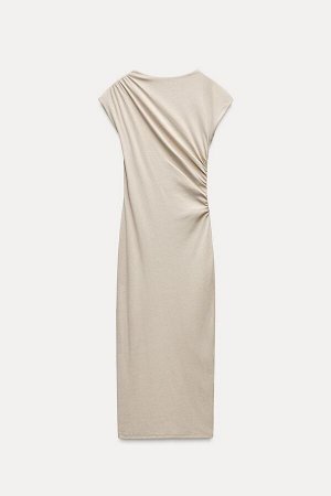 Платье ZARA (Германия) 
 (KLEID MIT ZIERFALTEN) Платье миди с круглым вырезом и короткими рукавами. Задрапировано сбоку. СОСТАВ МАТЕРИАЛА, ИНСТРУКЦИИ ПО УХОДУ И ПРОИСХОЖДЕНИЕ СОСТАВ МАТЕРИАЛА СНАРУЖИ 