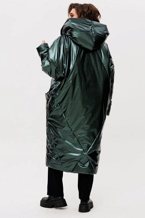 Пальто Пальто Rumoda 2235 зеленый 
Состав: ПЭ-100%;
Сезон: Осень-Зима
Рост: 164

Пальто женское с капюшоном, на утеплителе ISOSOFT (200 г/м2 Бельгия), свободного силуэта зауженное к низу. По переду и